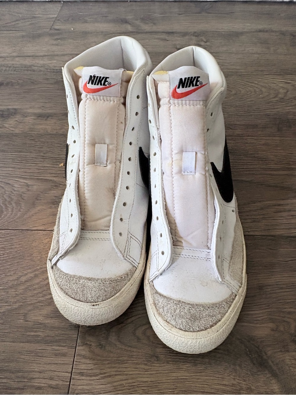 Women’s Nike High Tops W7.5